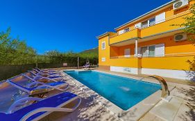 Villa Mijo